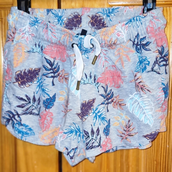 Tropical sweat shorts - Picture 2 of 4